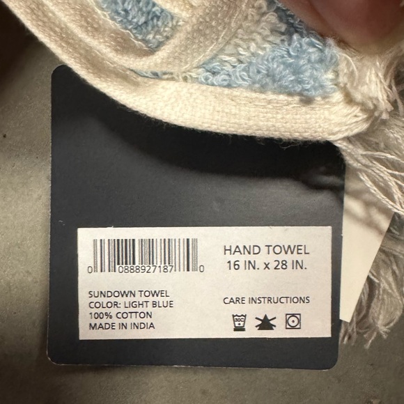 2 Pc Pendleton Sundown Light Blue White Hand Towel Set Towels Aztec Reversible - Picture 2 of 4